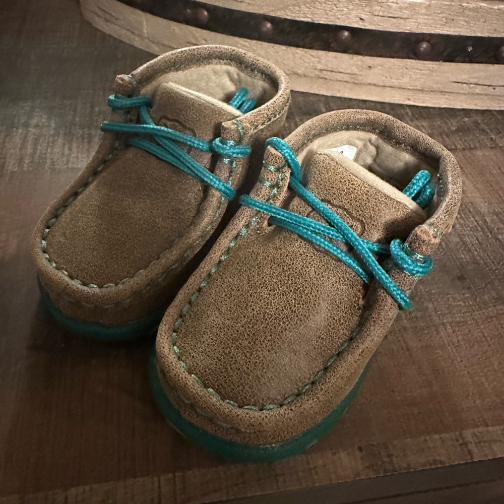 NWT Infant Twisted X